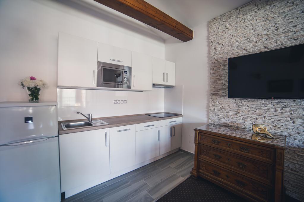 Apartmany U Papousku 인드르지후프흐라데츠 외부 사진