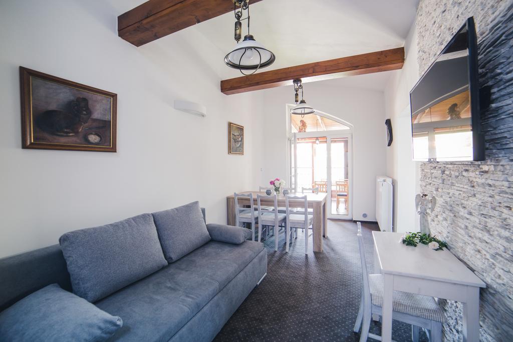 Apartmany U Papousku 인드르지후프흐라데츠 외부 사진